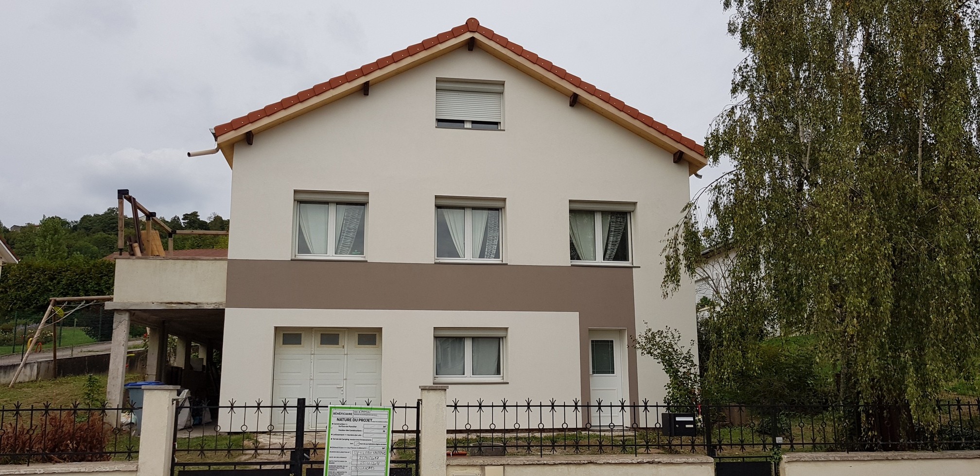 Rénovation de façade et aménagement extérieur réalisés par SARL Bruno Machado